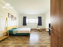 Hình ảnh Studio cửa sổ lớn siêu thoáng ngay VINCOM Nguyễn Xí - Nguyễn Gia Trí