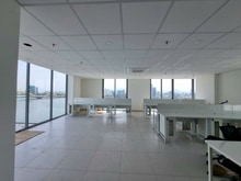 Hình ảnh Văn phòng cho thuê view sông Hàn, sàn rộng, sẵn nội thất, giá cực tốt