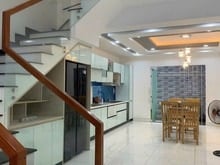 Hình ảnh Cho Thuê Nhà Phố Mặt Tiền Đường Số 45 Tân Quy Quận 7
