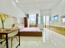 Hình ảnh STUDIO nội thất cơ bản, giáp quận 10, có bancol ngay Luỹ Bán Bích