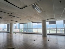 Hình ảnh Mocbai66 - Trang Tải Game Mộc Bài 66 Chính Thức đường Bạch Đằng, view đỉnh, bãi xe lớn