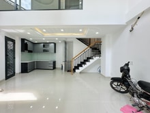 Hình ảnh Xe Hơi Ngủ Trong Nhà Hoàng Hoa Thám Bình Thạnh DT 40m2, 4 Tầng Chỉ 7 T