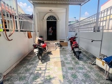 Hình ảnh Bán nhà góc 2 mặt tiền, hẻm xe hơi, nhà mới ở ngay, gần KCN Hiệp Phước