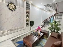 Hình ảnh Bán nhà CỔ LINH – 42m²- thang máy- ngõ nông –ô tô đỗ  –nhỉnh 7 tỷ