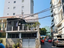 Hình ảnh Chủ Cần Bán Gấp Nhà Góc 2MT Cách MT 1 Căn - 6,1*18m - 2Tầng- Gía: 24Tỷ