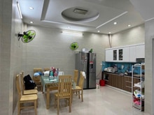 Hình ảnh Lô góc- ô tô đỗ- bán nhà dân xây Cổ Linh- Long Biên 5 tầng nhỉnh 6 tỷ