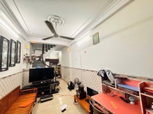 Hình ảnh Nhà Tân Mai - Hoàng Mai, ngõ thông, gần ô tô, 30m2 X 5T, 5,6 tỷ