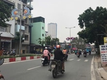 Hình ảnh A tú gửi bán đất 51m 2 mặt đường rộng, ô tô vào nhà, vị trí vàng phố