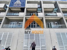 Hình ảnh Cho Thuê Nhà Vòng Xoay Trần Não Q2 Mới Xây Chuẩn Văn Phòng