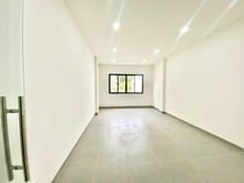 Hình ảnh Cho thuê Toà nhà 1 trệt 1 lầu Tầng Hầm Thang máy  mặt tiền trung tâm