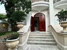Hình ảnh Biệt thự có hầm, hồ bơi,sang trọng tại Thảo Điền.14x26m.69 tỷ