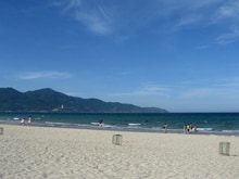 Hình ảnh Nhà 3 tầng mt đường lương thế vinh, ô tô đổ cửa , sơn trà , đà nẵng .