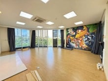 Hình ảnh Cho Thuê Văn Phòng Sala 115m2 Căn Góc – View Công Viên Xanh Mát.