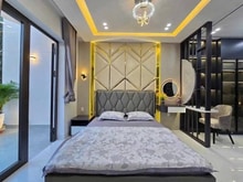 Hình ảnh Bạn đang tìm một ngôi nhà rộng rãi, tiện nghi, gần trung tâm