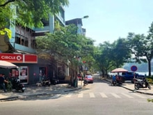 Hình ảnh Toà nhà mặt phố Trúc Bạch - Ba Đình