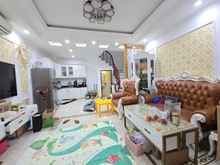 Hình ảnh Cực hiếm ! chỉ 3 tỷ 4 nhà 4t lâm du bồ đề ở luôn, 1 bước sang cầu, 5m