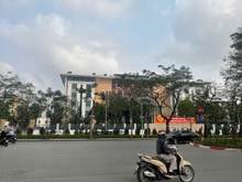 Hình ảnh Bán nhà cũ mặt phố hoàng cầu, diện tích 100m mặt tiền 6,5m - vỉa hè