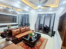 Hình ảnh Nhà Mới Tặng Lại Nội Thất DT30m2+5Tầng Giá6.9Tỷ Phố Cầu Giấy Ngõ Rộng