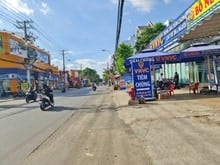 Hình ảnh Nhà MTKD đường Hương lộ 3, DT: 8 x 40m vuông, cấp 4, giá: 35 tỷ.
