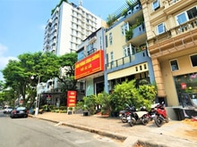 Hình ảnh Cho thuê nhà Nam Thiên, 126m2, 3 lầu ngay đường đôi Hà Huy Tập, Quận 7