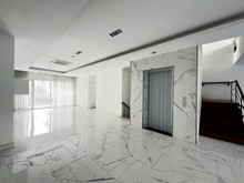 Hình ảnh Nhà phố Nguyễn Cơ Thạch, 1 hầm 5 tầng, 693m2, hoàn thiện, 171tr/tháng