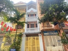 Hình ảnh Bán nhà riêng Phân Lô Mạc Thái Tổ ,Yên Hoà giá 19.5 tỷ