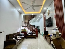 Hình ảnh Siêu phẩm! Nhà 4 tầng phố Cầu Giấy - Cầu Giấy. 40m 8.27 tỷ. ở ngay