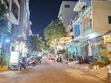 Hình ảnh Bán Nhà 7 Tầng ,Ngang 6.5M x 20M ,Phường Tân Quy .Quận 7 , 130M2