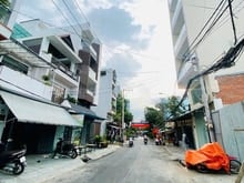 Hình ảnh Chính chủ – nhà 4 tầng btct – hẻm xe tải 8m – ngang 5.2m – chỉ 8.2 tỷ