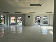 Hình ảnh Đang cần cho thuê mặt bằng 120m2 40tr/th tầng trệt Chung cư Tân Cảng