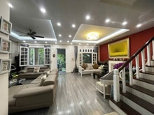 Hình ảnh Bán căn biệt thự 5 tầng phố nguyên hồng, đống đa - sổ đỏ 75m x mt6m
