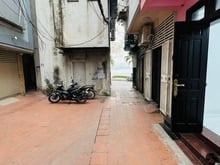 Hình ảnh Ngay mặt Hồ Tây - lô góc 3 mặt thoáng. Diện tích sử dụng 38m2-sân rộng