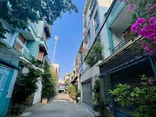 Hình ảnh Nhà ngay Đại Học Công Nghệ Tân Phú - 4 tầng kiên cố – Gần Aeon Tân Phú
