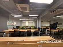 Hình ảnh Nguyên sàn lớn Saritown, 280m2, giá 95 triệu/tháng, sẵn bàn ghế đẹp