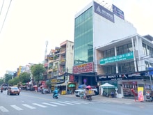 Hình ảnh Bán nhà vị trí sầm uất MT Hai Bà Trưng, Phường 8, Quận 3, DT 4 x 18m,