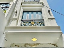 Hình ảnh Bán ngộp nhà Diên Hồng, P1, Bình Thạnh, DT 42m2, giá 2tỷ300, sổ riêng.