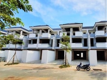 Hình ảnh Bán gấp nhà khu Văn Hoa Villas, sổ hồng hoàn thiện 3 tầng như hình !