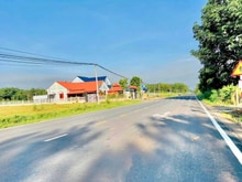 Hình ảnh Kẹt tiền bán nhanh 2.300M2 đất gần KCN đang hoạt động. Giá 180TR