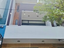 Hình ảnh nhà mới xây dựng mới,diên tích sử dụng 300m đối diện mặt đường rộng 50