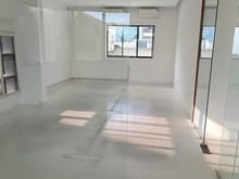 Hình ảnh Cho thuê Nguyên lầu 2 đường xe tải Nguyễn Cửu Vân P17 BT, 121m2, 35tr