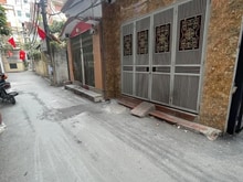 Hình ảnh Bán Gấp Nhà Xuân Thủy, 50m/4t. Lô góc 3 mặt ngõ, oto, kinh doanh đỉnh