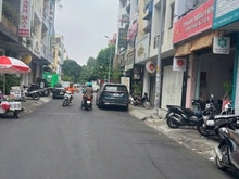 Hình ảnh Bán nhà CHDV Mặt tiền Hoa Lan P2 Q.PN 64m2 ngang 4m 12P CHDV Giá 24 Tỷ