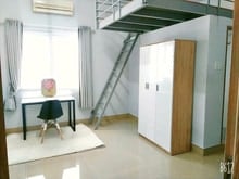 Hình ảnh Cho thuê phòng có gác cửa sổ trời ngay trục phan xích long