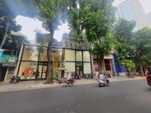Hình ảnh Cho thuê nhà MP Nguyễn Khang - Vũ Phạm Hàm 380m2 Diện tích, 2 Mặt tiền