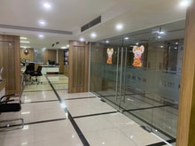 Hình ảnh Văn phòng diện tích lớn, nguyên sàn, thiết kế mở đường Nguyễn Hữu Thọ