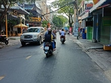 Hình ảnh Bán nhà hẻm 158 đường Hoàng Hoa Thám, P.12, Tân Bình. DT: 4x20m.