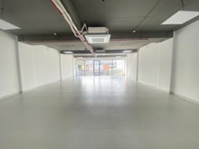Hình ảnh Tòa nhà văn phòng mới đường Núi Thành giá tốt