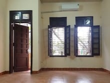 Hình ảnh Cho thuê nhà nguyên căn 60m2, 2 phòng ngủ, 2WC Hai Bà Trưng Quận 1