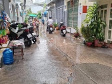 Hình ảnh bán nhà rộng ở ngay trung tâm quận 7,dt 70m2 giá chỉ 6,4 tỷ