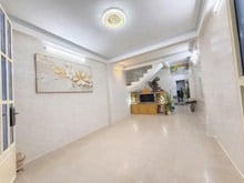 Hình ảnh MT Kinh Doanh  Đường Dương Đức Hiền  Q.Tân phú. DT:7.5x24. Giá: 27 tỷ